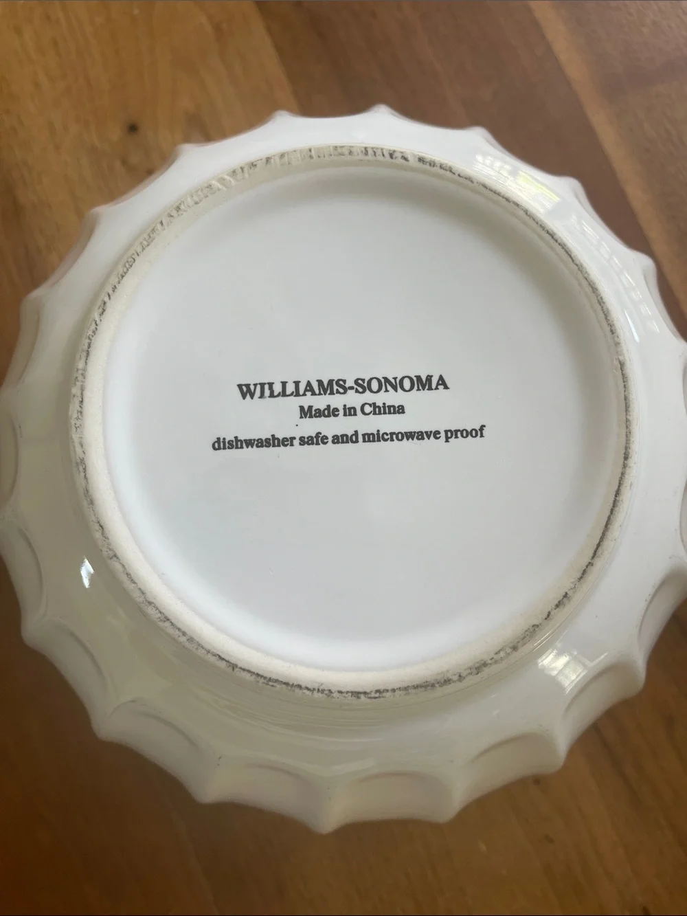Williams Sonoma Cream Ceramic Serving Bowl with Scalloped Edge
